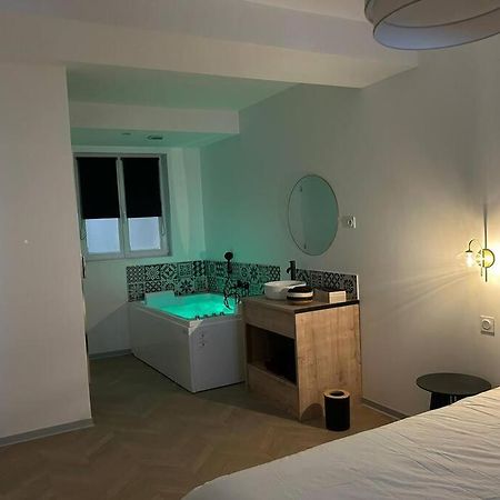 Appartement Spa 2 Pers-Couteliers-Centre Ville Мулен Екстер'єр фото